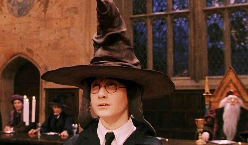 Harry Potter na seleção para as casas de Hogwarts