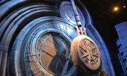 Como abrir as portas que abrem e fecham da torre do relógio em Hogwarts Legacy